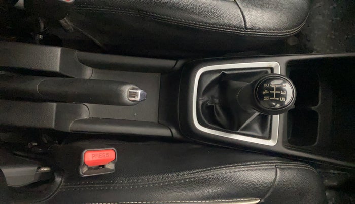 2019 Maruti Swift ZDI, Diesel, Manual, 67,211 km, Gear Lever