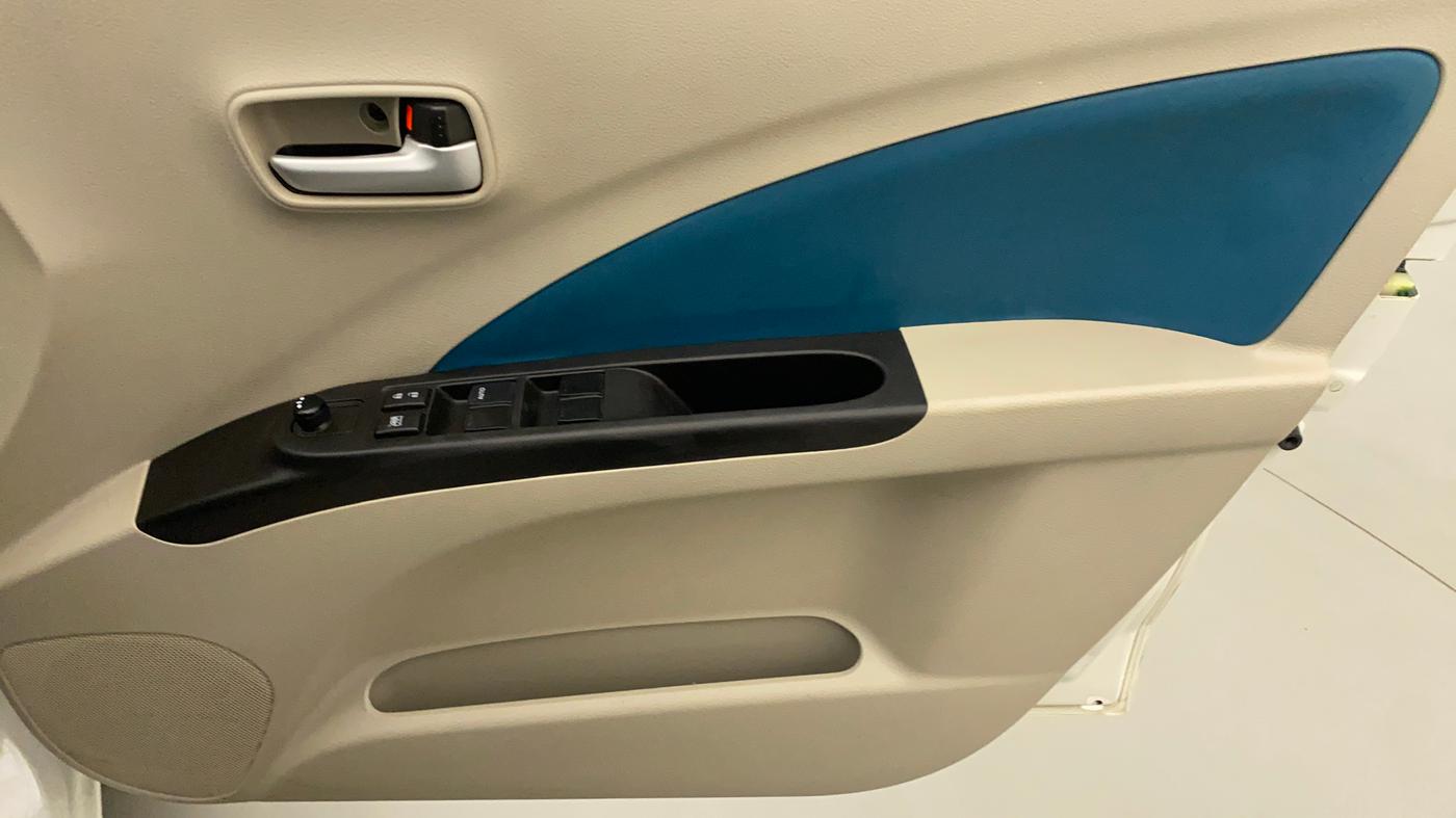 2021 Maruti Celerio ZXI (O), Petrol, Manual, 23,012 km, Driver Side Door Panels Control