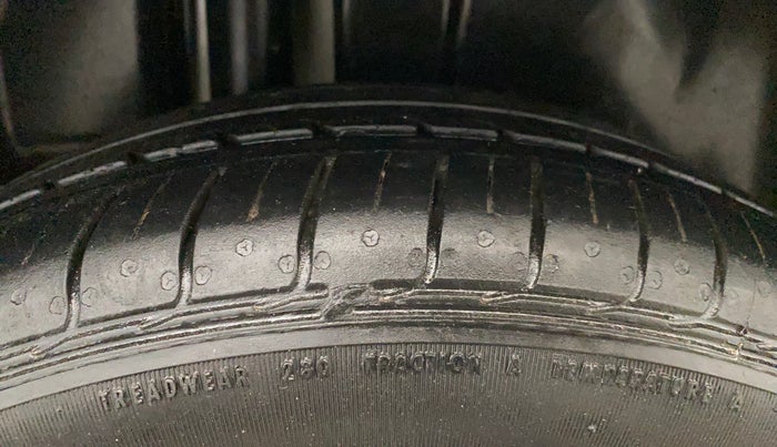 2024 Maruti Ciaz ZETA 1.5 SHVS MT PETROL, Petrol, Manual, 37,070 km, Right Rear Tyre Tread