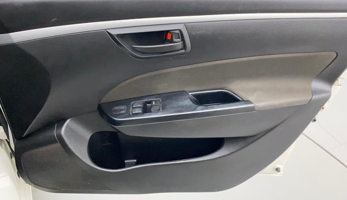 2015 Maruti Swift LXI, Petrol, Manual, 43,471 km, Driver Side Door Panels Control