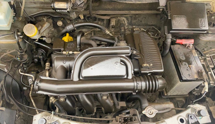 2022 Renault Kwid RXT 1.0 AMT, Petrol, Automatic, 15,747 km, Engine View