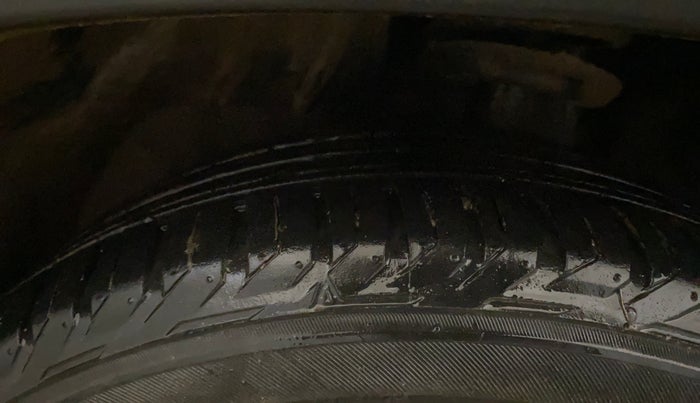 2023 MG HECTOR SHARP PRO 1.5 PETROL TURBO CVT PETROL, Petrol, Automatic, 68,526 km, Left Front Tyre Tread