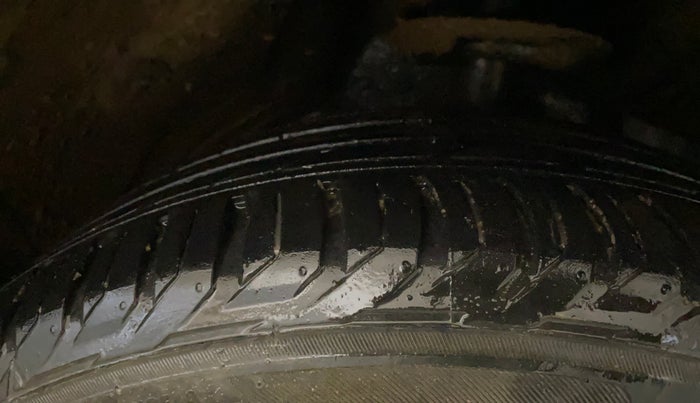 2023 MG HECTOR SHARP PRO 1.5 PETROL TURBO CVT PETROL, Petrol, Automatic, 68,526 km, Right Front Tyre Tread