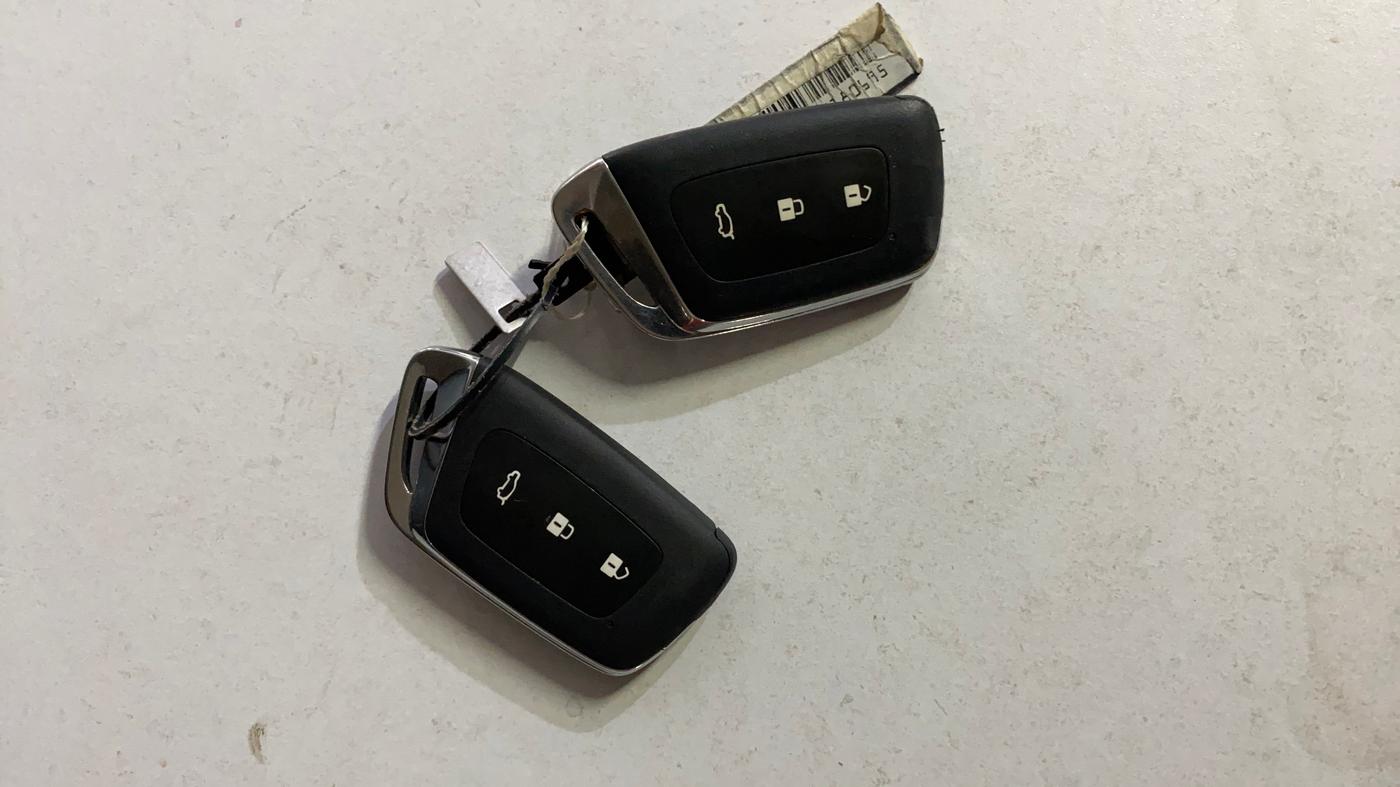 2023 MG HECTOR SHARP PRO 1.5 PETROL TURBO CVT PETROL, Petrol, Automatic, 68,682 km, Key Close Up