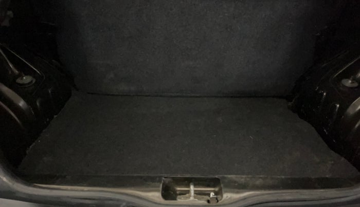 2018 Renault Kwid RXL, Petrol, Manual, 72,311 km, Boot Inside