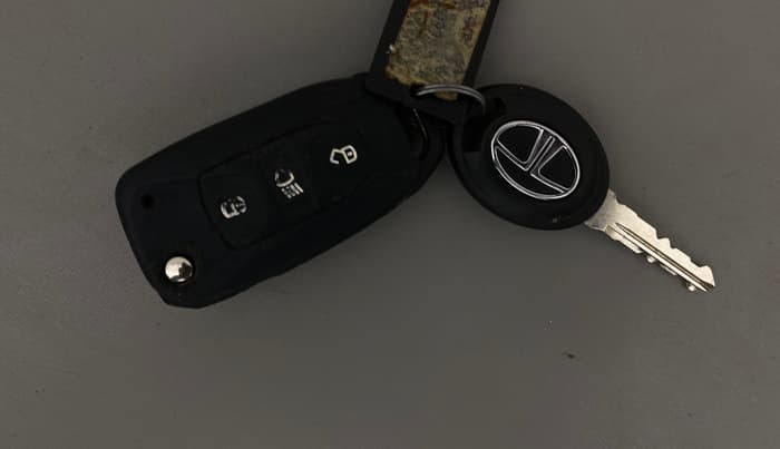 2014 Tata Zest XM PETROL, Petrol, Manual, 91,729 km, Key Close Up