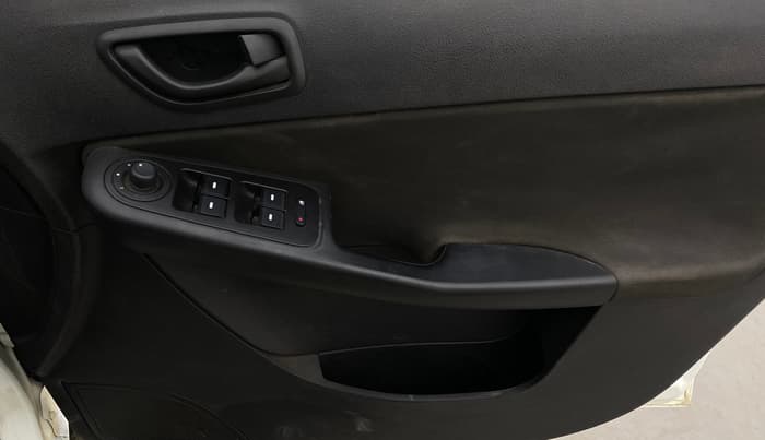 2014 Tata Zest XM PETROL, Petrol, Manual, 91,729 km, Driver Side Door Panels Control