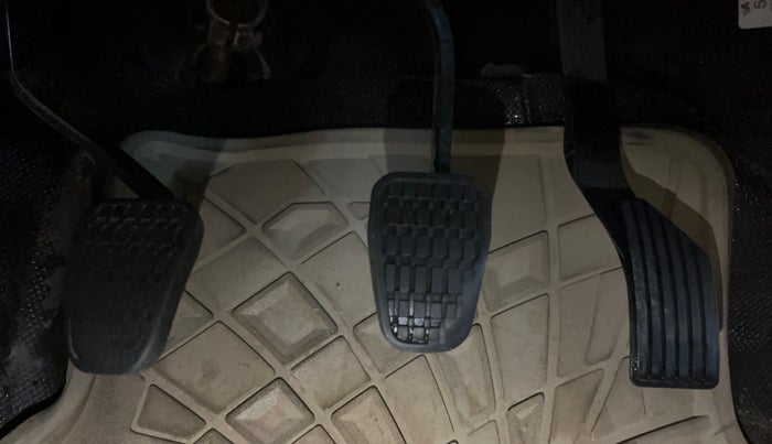 2019 Tata NEXON XM PETROL, Petrol, Manual, 68,556 km, Pedals