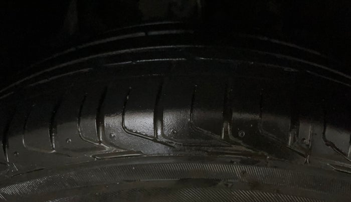 2019 Tata NEXON XM PETROL, Petrol, Manual, 68,556 km, Right Front Tyre Tread