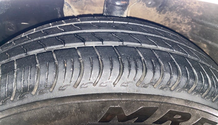 2024 Maruti New Wagon-R ZXI 1.2 AMT, Petrol, Automatic, 38,500 km, Left Front Tyre Tread