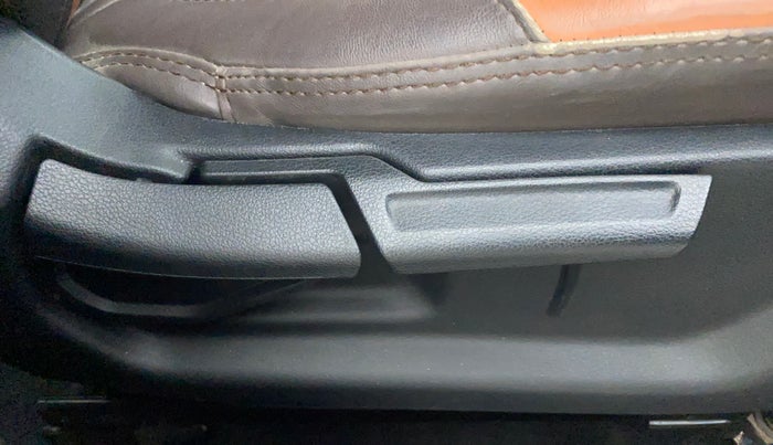 2022 Hyundai VENUE S (O) 1.0 TURBO IMT, Petrol, Manual, 19,024 km, Driver Side Adjustment Panel