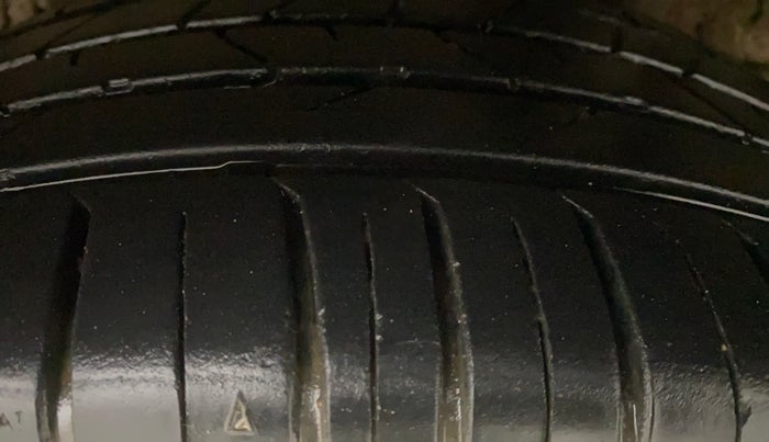 2022 Hyundai VENUE S (O) 1.0 TURBO IMT, Petrol, Manual, 19,024 km, Left Rear Tyre Tread