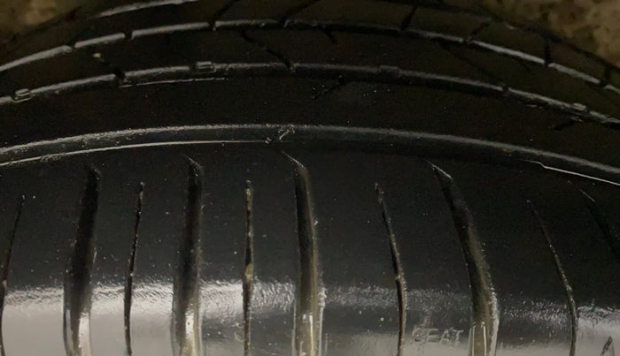 2022 Hyundai VENUE S (O) 1.0 TURBO IMT, Petrol, Manual, 19,024 km, Right Rear Tyre Tread