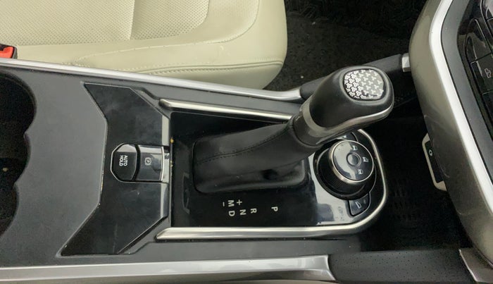 2023 Tata Safari XZA PLUS, Diesel, Automatic, 50,765 km, Gear Lever