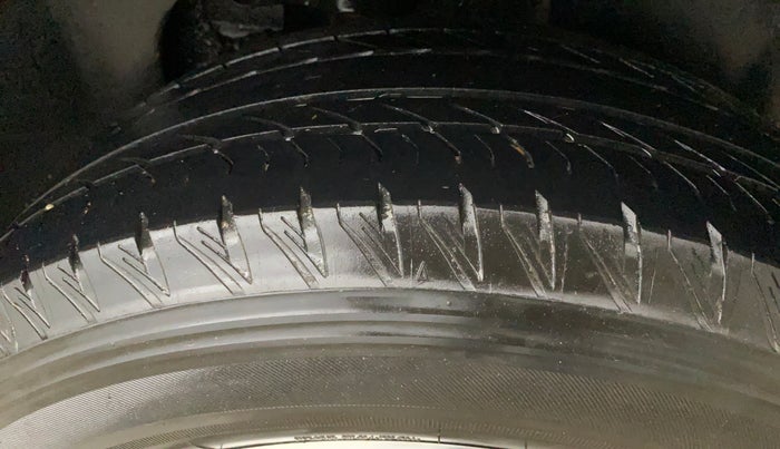 2023 Tata Safari XZA PLUS, Diesel, Automatic, 50,765 km, Left Rear Tyre Tread