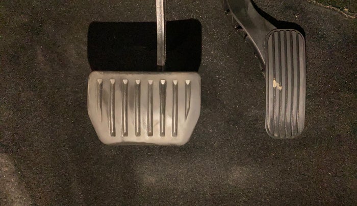 2023 Tata Safari XZA PLUS, Diesel, Automatic, 50,765 km, Pedals