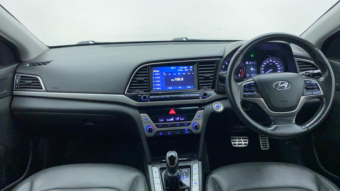 2017 Hyundai New Elantra 2.0 SX (O) AT, Petrol, Automatic, 83,832 km, Dashboard