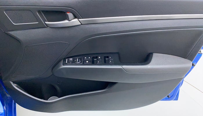 2017 Hyundai New Elantra 2.0 SX (O) AT, Petrol, Automatic, 83,832 km, Driver Side Door Panels Control