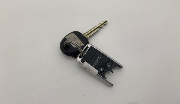 2013 Hyundai i10 MAGNA 1.2, Petrol, Manual, 54,003 km, Key Close Up
