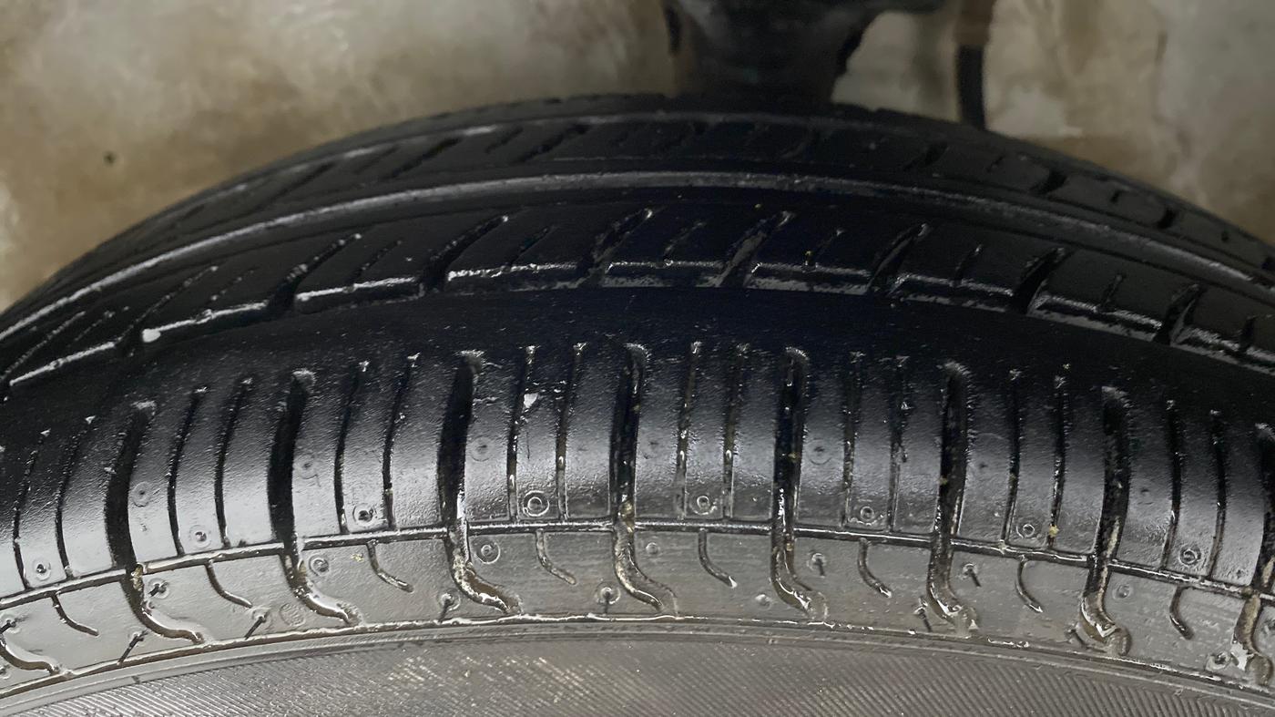 2018 Maruti Alto 800 LXI, Petrol, Manual, 52,806 km, Left Front Tyre Tread