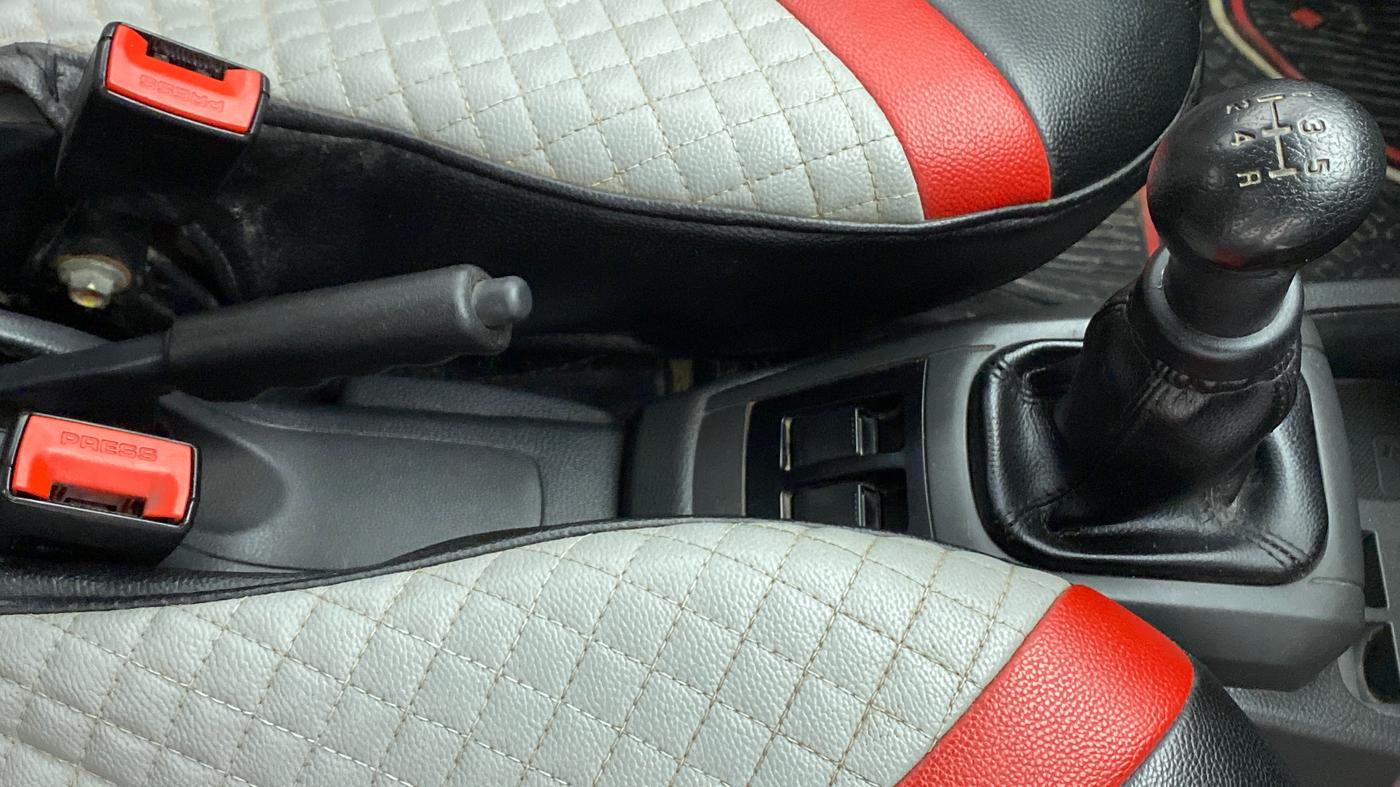 2018 Maruti Alto 800 LXI, Petrol, Manual, 52,806 km, Gear Lever