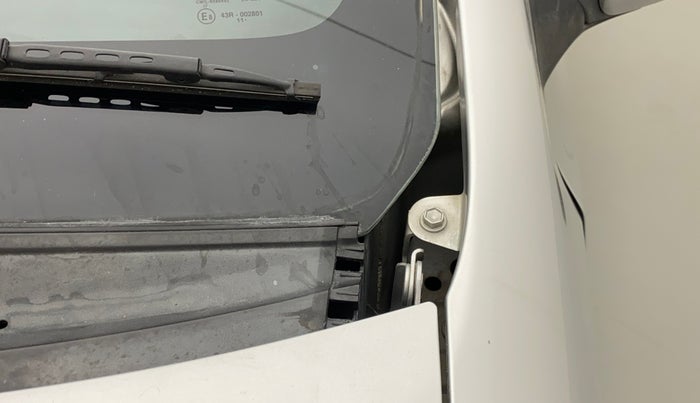 2012 Toyota Etios V, Petrol, Manual, 60,830 km, Bonnet (hood) - Cowl vent panel has minor damage