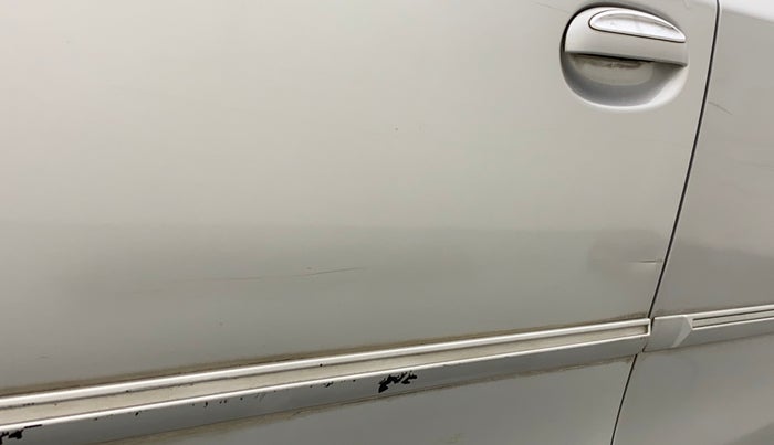 2012 Toyota Etios V, Petrol, Manual, 60,830 km, Front passenger door - Minor scratches