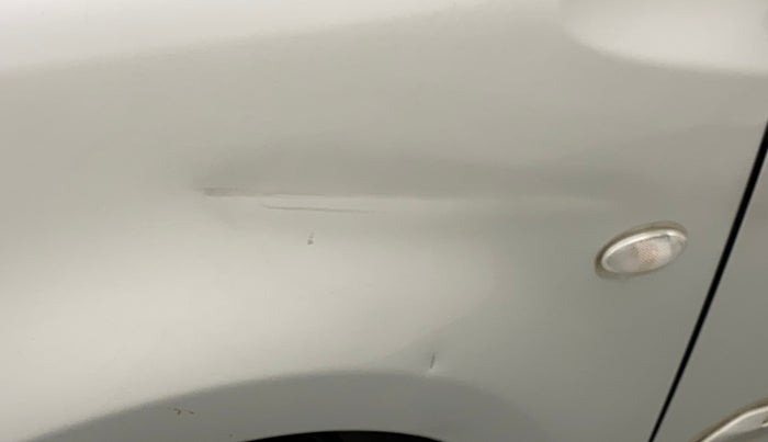 2012 Toyota Etios V, Petrol, Manual, 60,830 km, Left fender - Slightly dented