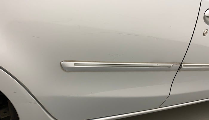 2012 Toyota Etios V, Petrol, Manual, 60,830 km, Right rear door - Minor scratches