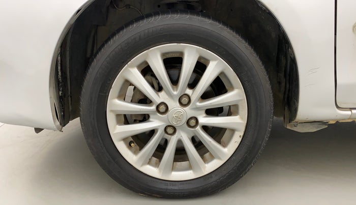 2012 Toyota Etios V, Petrol, Manual, 60,830 km, Left Front Wheel