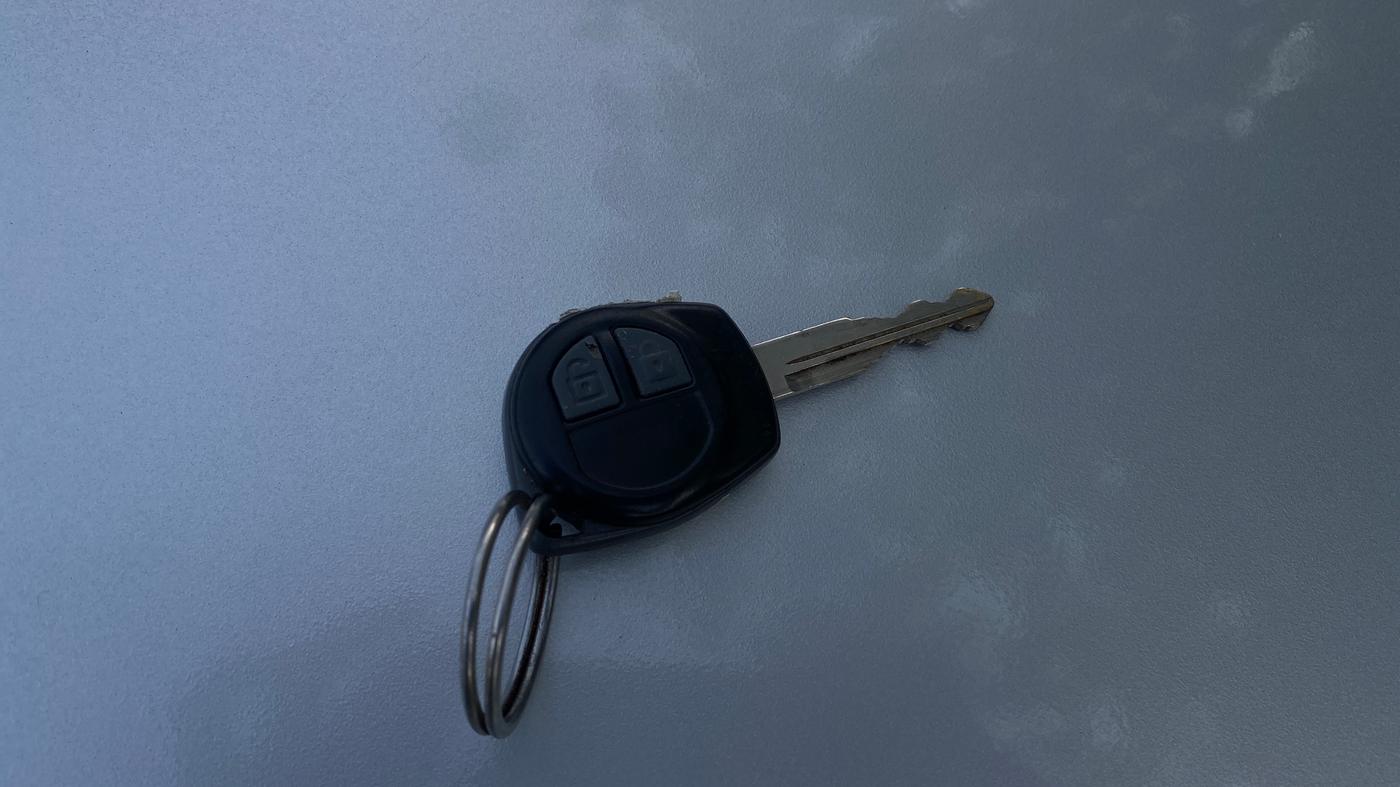 2015 Maruti Wagon R 1.0 VXI, Petrol, Manual, 99,601 km, Key Close Up