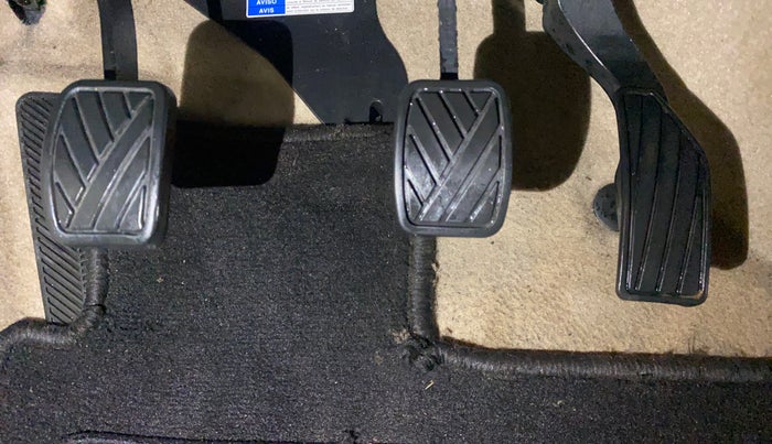 2018 Maruti Ciaz ALPHA 1.4 PETROL, Petrol, Manual, 81,851 km, Pedals