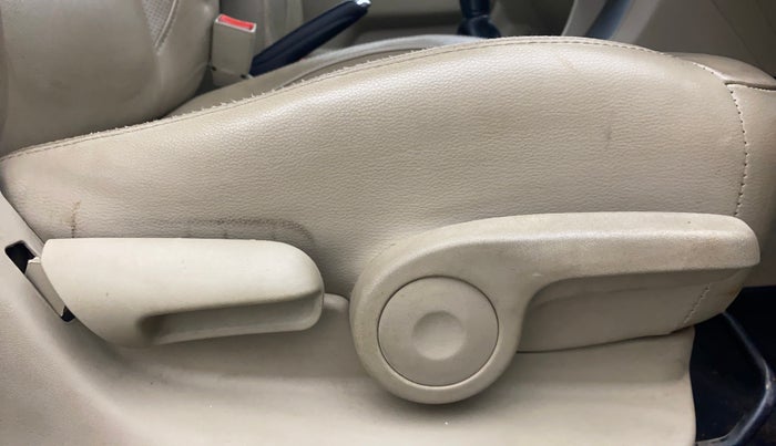 2018 Maruti Ciaz ALPHA 1.4 PETROL, Petrol, Manual, 81,851 km, Driver Side Adjustment Panel