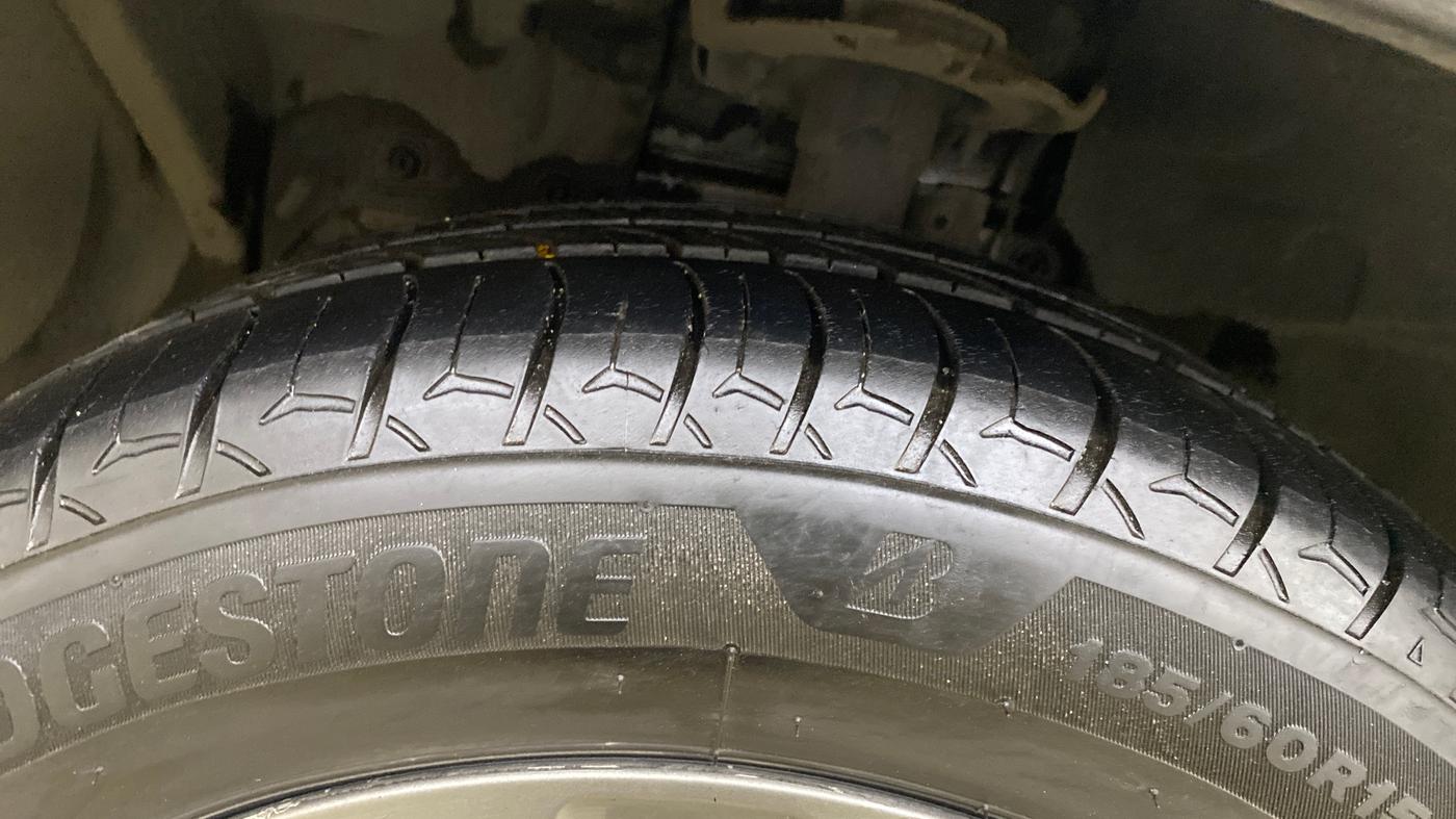 2020 Ford FREESTYLE TITANIUM 1.2 PETROL, Petrol, Manual, 55,679 km, Left Front Tyre Tread