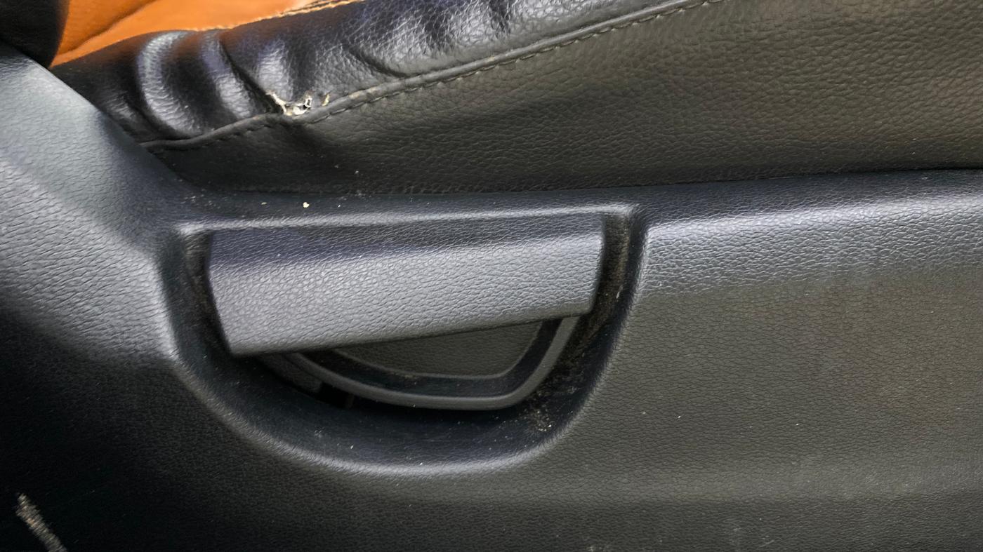 2020 Hyundai NEW SANTRO MAGNA, Petrol, Manual, 62,718 km, Driver Side Adjustment Panel