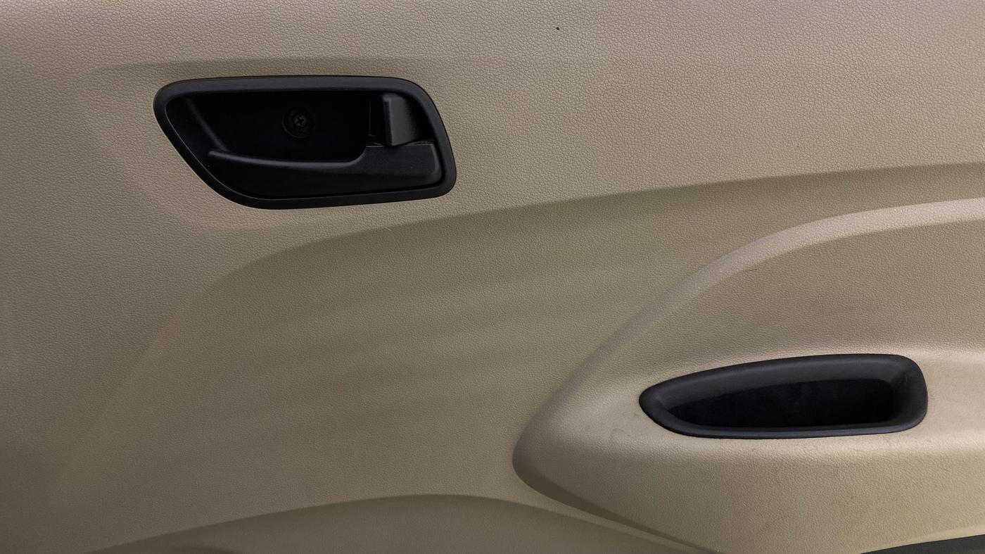 2020 Hyundai NEW SANTRO MAGNA, Petrol, Manual, 62,718 km, Driver Side Door Panels Control