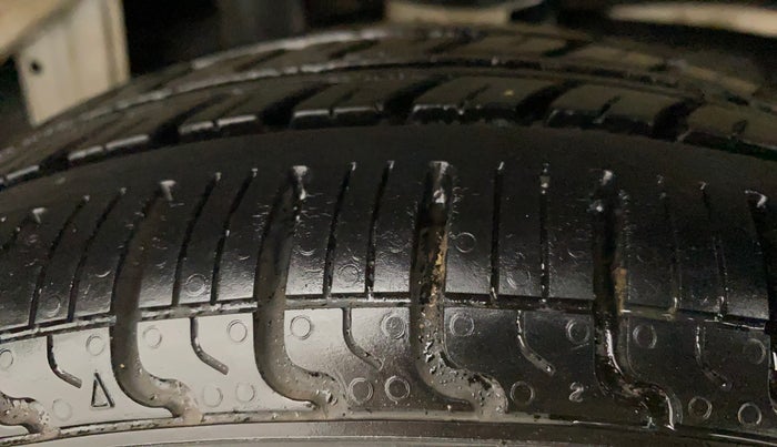 2016 Maruti Alto K10 VXI, Petrol, Manual, 42,835 km, Left Rear Tyre Tread