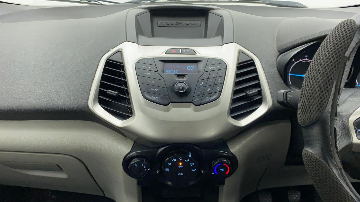 2014 Ford Ecosport TREND 1.5L DIESEL, Diesel, Manual, 1,16,584 km, Air Conditioner