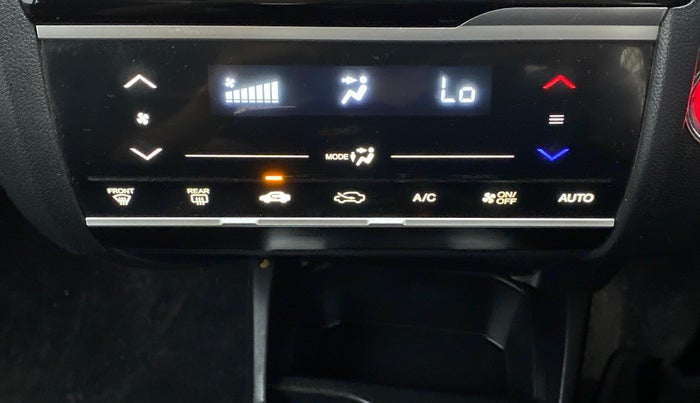 2017 Honda WR-V 1.5L I-DTEC VX MT, Diesel, Manual, 1,04,889 km, Automatic Climate Control