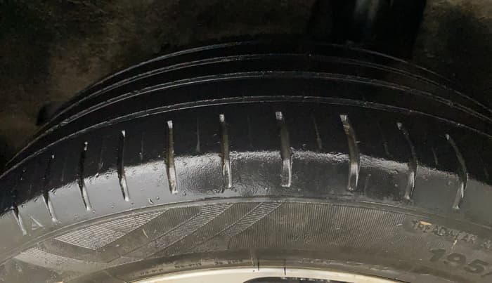 2019 Maruti Baleno ZETA PETROL 1.2, Petrol, Manual, 86,190 km, Left Rear Tyre Tread