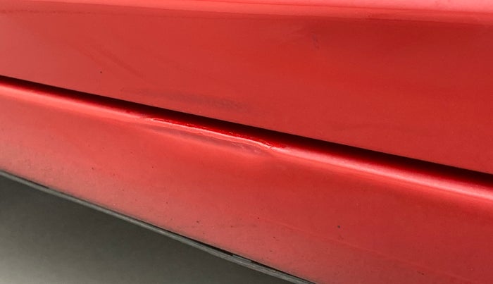 2011 Maruti Swift VXI, Petrol, Manual, 83,466 km, Left running board - Minor scratches