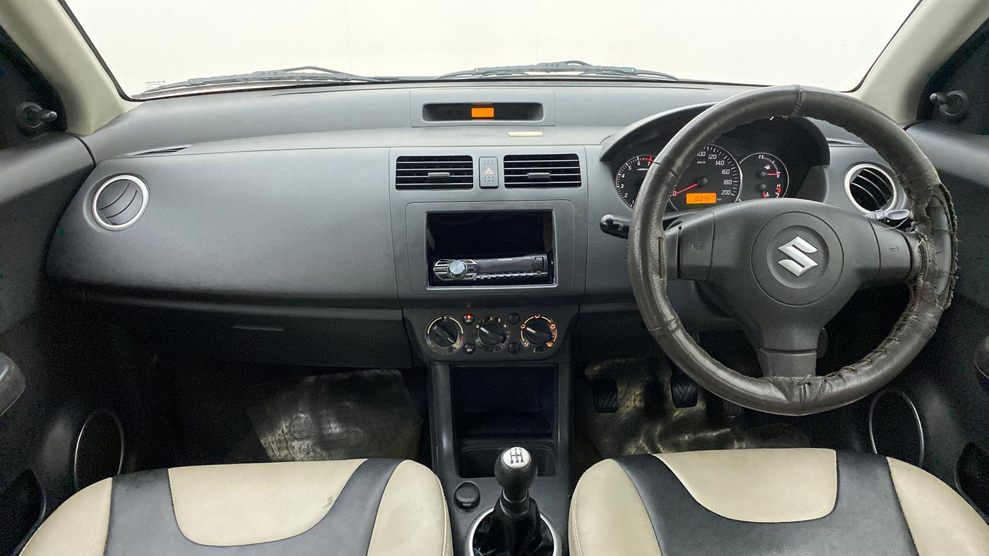 2011 Maruti Swift VXI, Petrol, Manual, 83,466 km, Dashboard