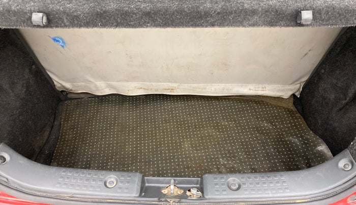 2011 Maruti Swift VXI, Petrol, Manual, 83,466 km, Boot Inside