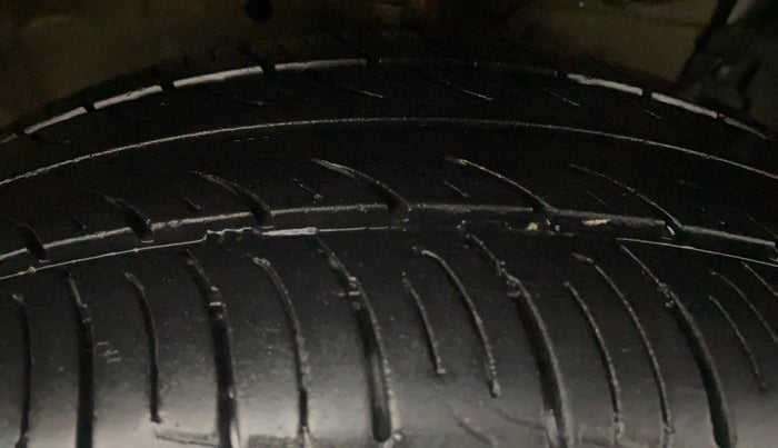 2012 Maruti Swift Dzire ZDI, Diesel, Manual, 1,03,278 km, Right Front Tyre Tread