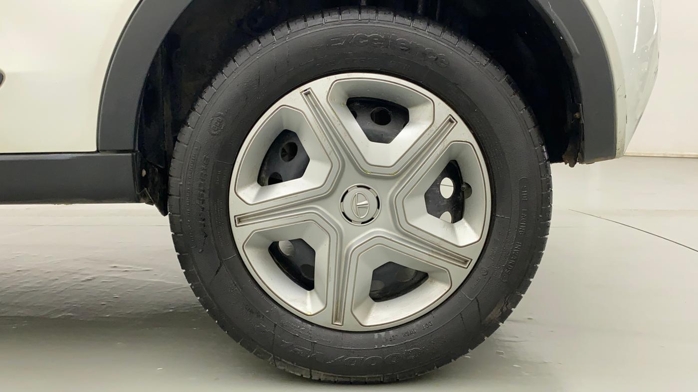 2019 Tata NEXON XMA DIESEL, Diesel, Automatic, 62,853 km, Left Rear Wheel