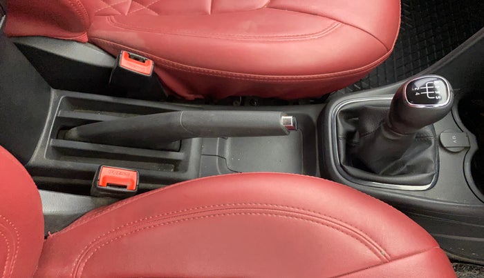 2018 Skoda Rapid AMBITION 1.5 TDI, Diesel, Manual, 75,807 km, Gear Lever