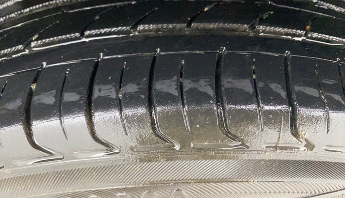 2018 Skoda Rapid AMBITION 1.5 TDI, Diesel, Manual, 75,807 km, Left Rear Tyre Tread