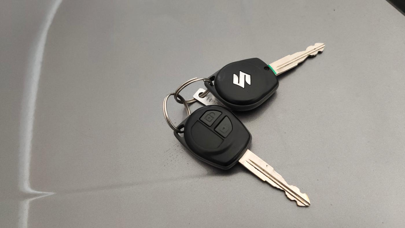2018 Maruti Wagon R 1.0 VXI+ AMT, Petrol, Automatic, 21,812 km, Key Close Up