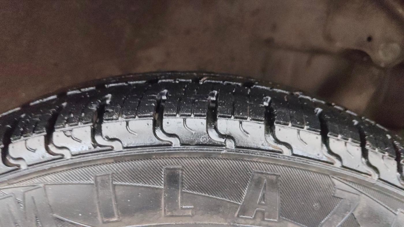 2018 Maruti Wagon R 1.0 VXI+ AMT, Petrol, Automatic, 21,812 km, Left Rear Tyre Tread