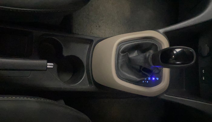 2015 Hyundai Grand i10 ASTA AT 1.2 KAPPA VTVT, Petrol, Automatic, 39,713 km, Gear Lever